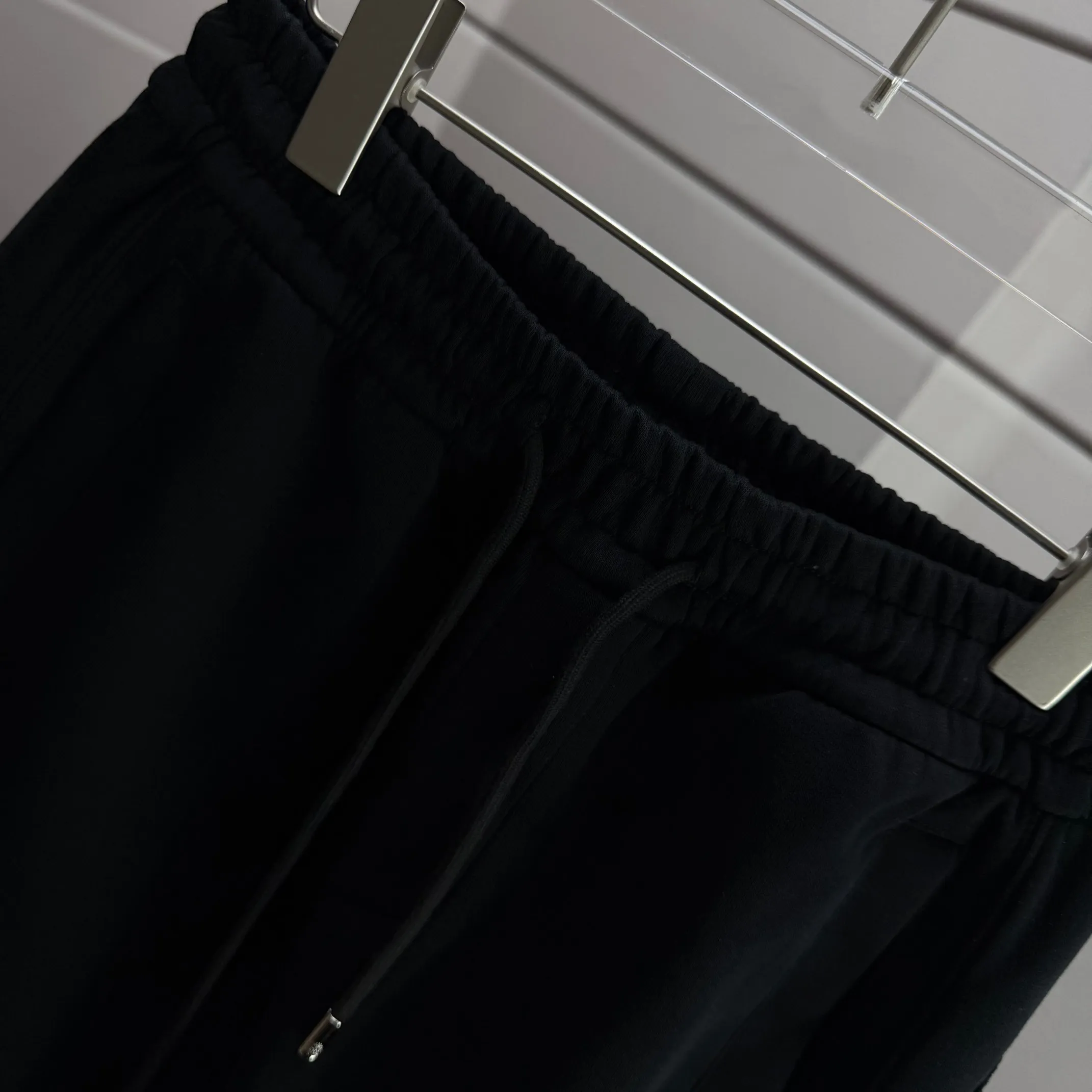 P310 Chrome Hearts* 2꯭0꯭2꯭5 new autumn pants, embroidered casual simple sweatpants, same style for men and women, Chrome Hearts. The fabric is made of 380g high-density double-sided Chinese custom fabric. It does not deform or shrink. The three-dimensional drape is amazing. Color: Black Gray Size: M-XXXL